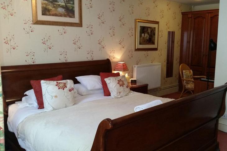 The Cottage Hotel Bradmore  Экстерьер фото